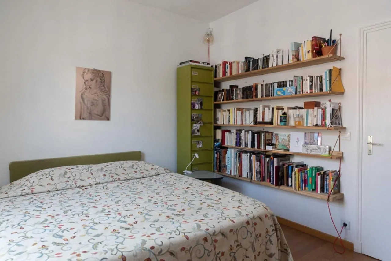 Spacious Cocoon In The Marais Paris Fransa